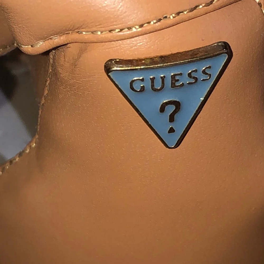 GUESS JEANS Logo hardware denim Jeans look flat Mary Jane shoes 10